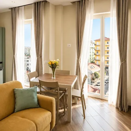 شقة Enea House - Balcony & 2 Bathrooms نابولي