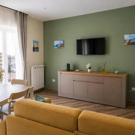 Enea House - Balcony & 2 Bathrooms * نابولي