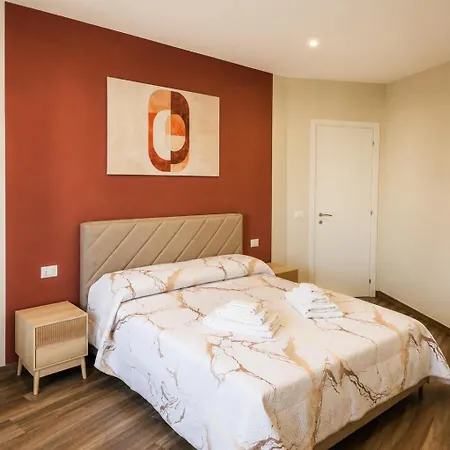 Enea House - Balcony & 2 Bathrooms * نابولي